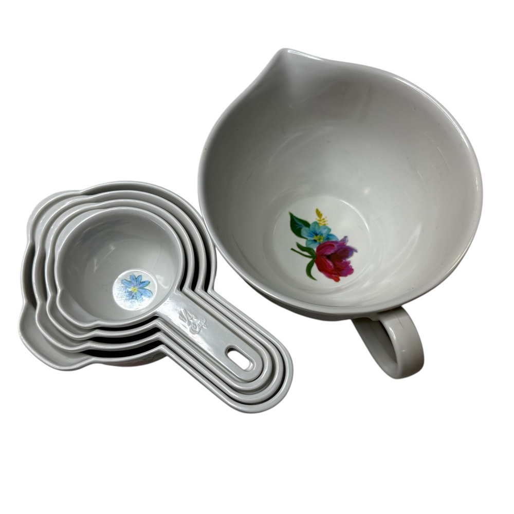 The Pioneer Woman White Floral Mixing Cups 5 Pc.